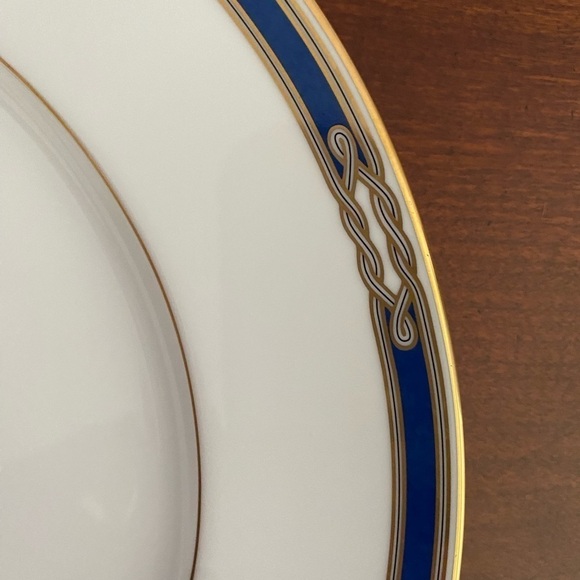 EUC Fitz and Floyd “Montpelier” 11" Dinner Plate | Fine Porcelain - Picture 2 of 3